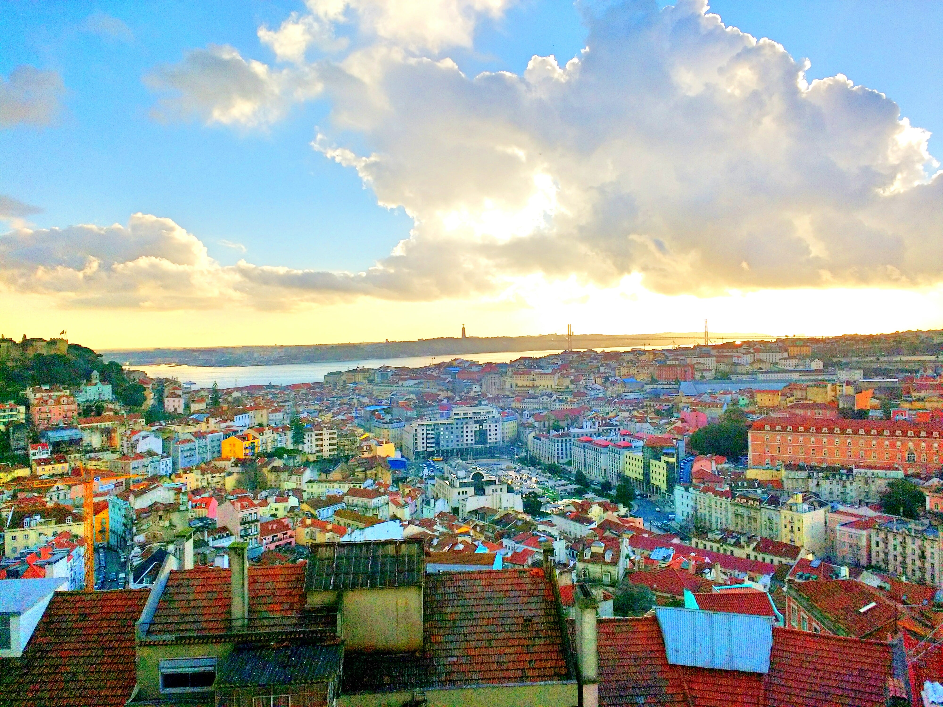 What are the best free tours to do in Lisbon? Best free tours companies