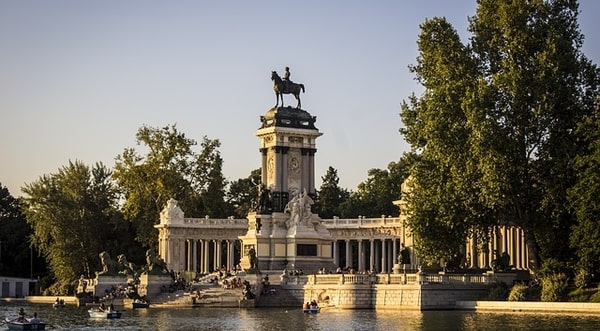 Boating at Parque del Retiro in Madrid